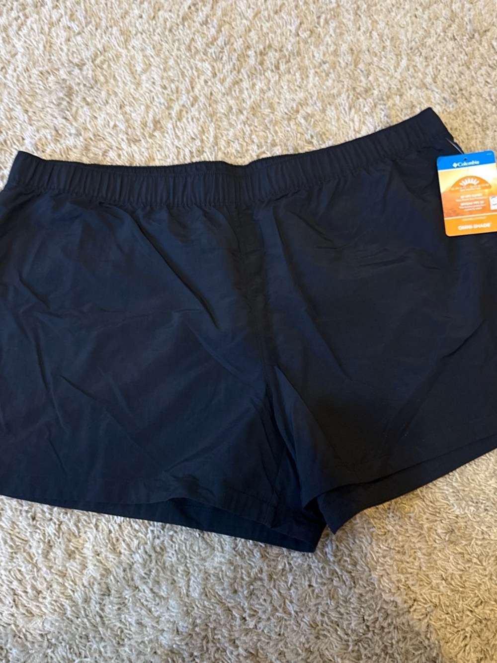 Columbia Women's Black Active Shorts brand new size XL